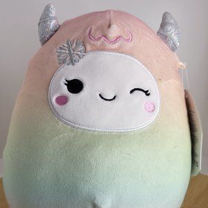 Squishmallow Yara the Yeti - 9 inch - from 1/11/22
